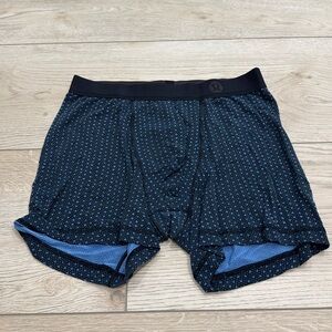 Lululemon underwear size M